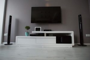 Why Smart TVs and Sound Bars Work Best as a Pair