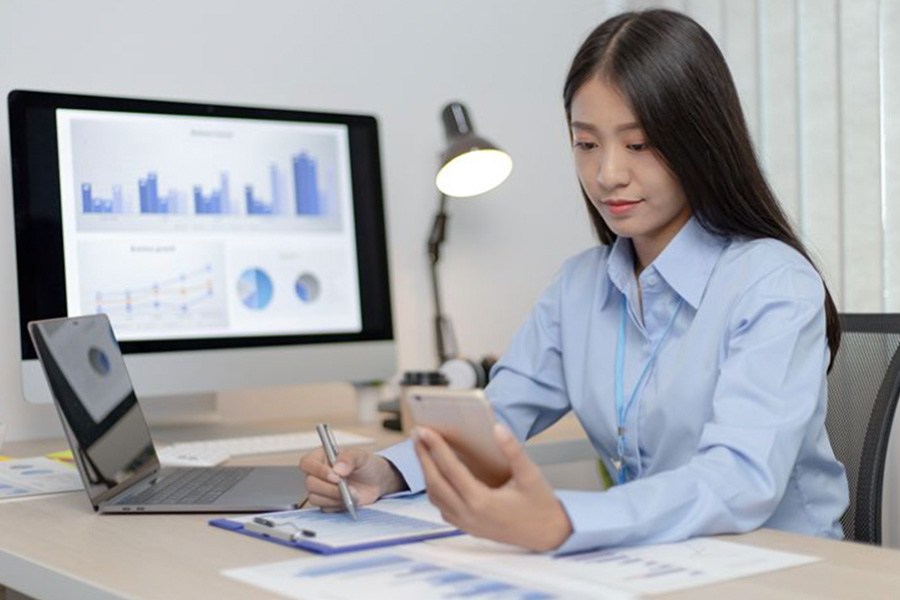 6 Reasons Businesses Upgrade To Enterprise CRM Software And Loyalty Systems